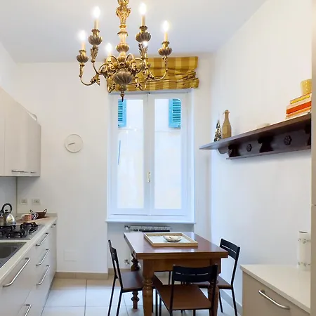Queen Elena Luxury Apartment