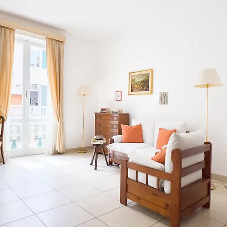 Apartment Queen Elena Luxury Genoa